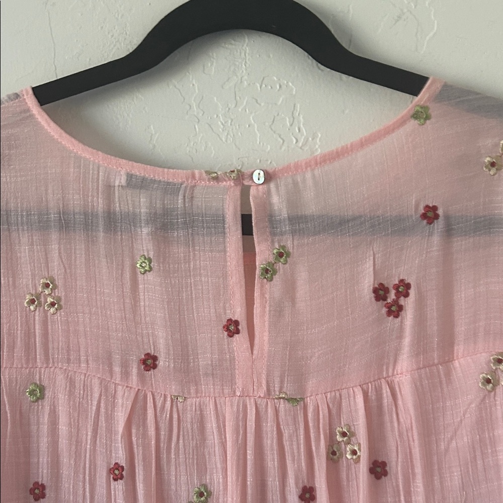Figueroa & Flower - Chic Pink Floral Women's Blouse - Picture 7 of 8
